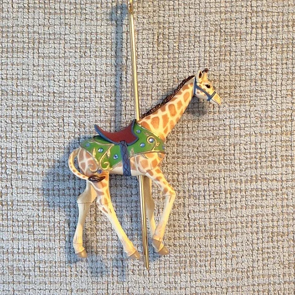 Proud giraffe 2005 carousel Ride rare find - Picture 4 of 5